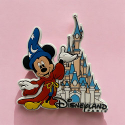 Magnet Mickey castle...